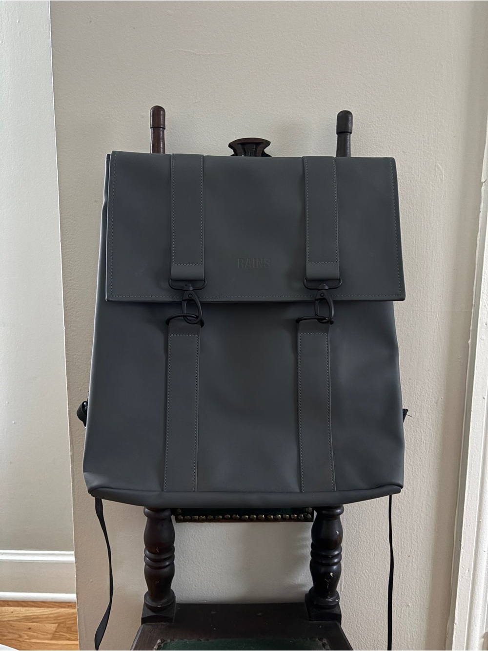 Rains MSN Bag in Dark Grey